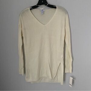 Bar III Women’s V Neck Long Sleeve Wool Blend Sweater Cream size XS